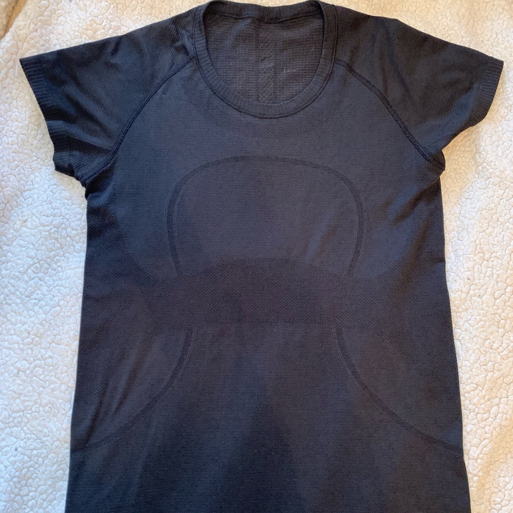 Lululemon swiftly tech shirt